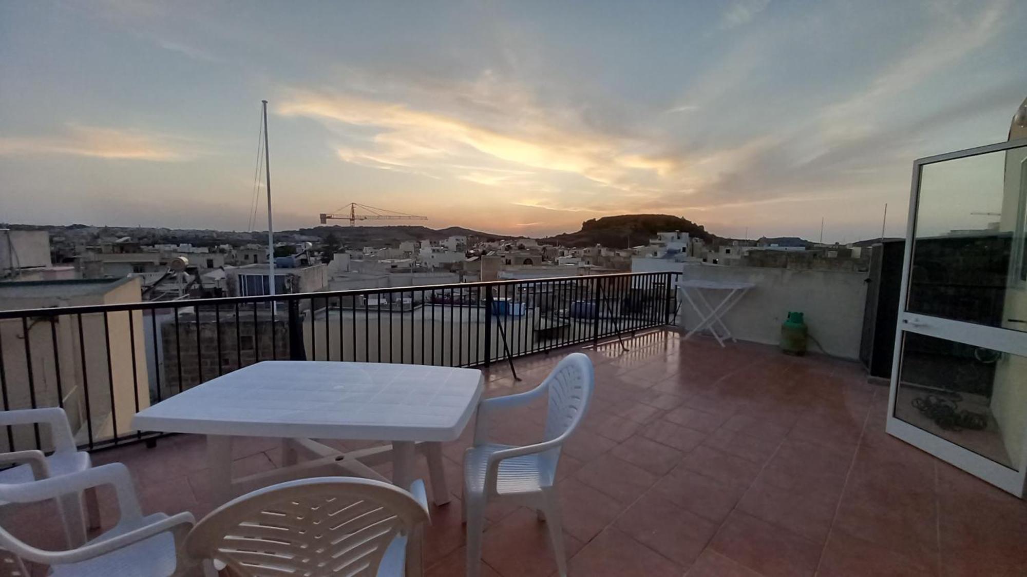 Sunset Suite Victoria Extérieur photo