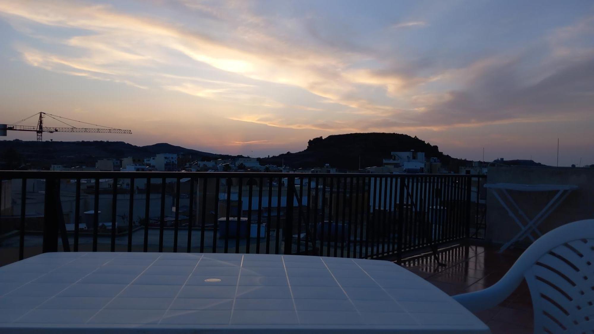 Sunset Suite Victoria Extérieur photo